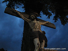 Cristo tallado en madera
