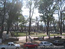 Vista de la Plaza Vasco de Quiroga desde el Palacio de Huitziméngari