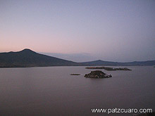 Vista del lago de P&aacute;tzcuaro, desde Janitzio